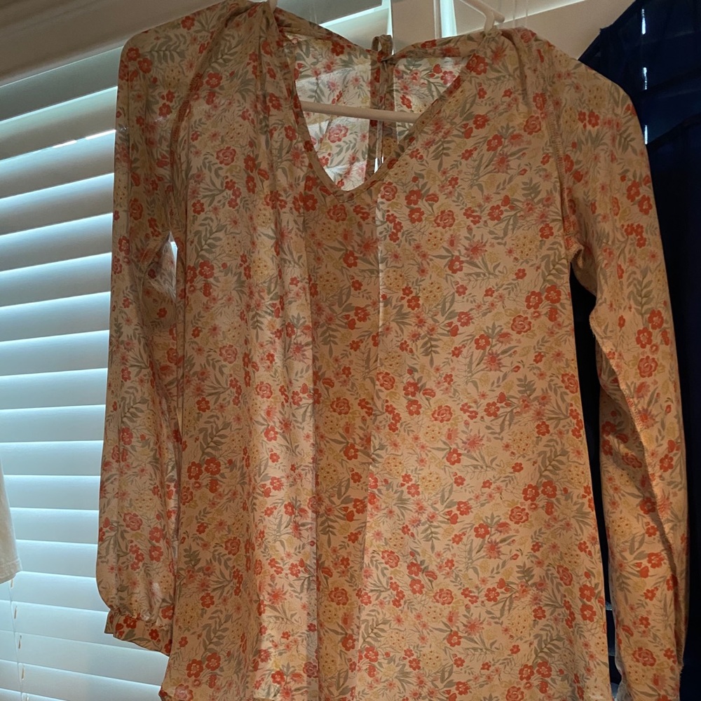 Lauren Conrad flower top